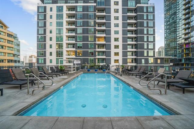 425 W Beech St, San Diego, California 92101, 1 Bedroom Bedrooms, ,1 BathroomBathrooms,Condominium,For Sale,W Beech St,240023142SD