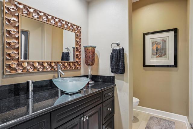 74080 Portola Pointe Lane, Palm Desert CA: https://media.crmls.org/mediaz/7ccecb98-ff79-4fb5-be86-2bb98ff57db7.jpg