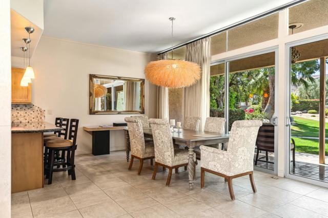 72205 El Paseo, Palm Desert CA: https://media.crmls.org/mediaz/7ccf37f3-8c0b-4ff0-92b1-9180d2e26943.jpg