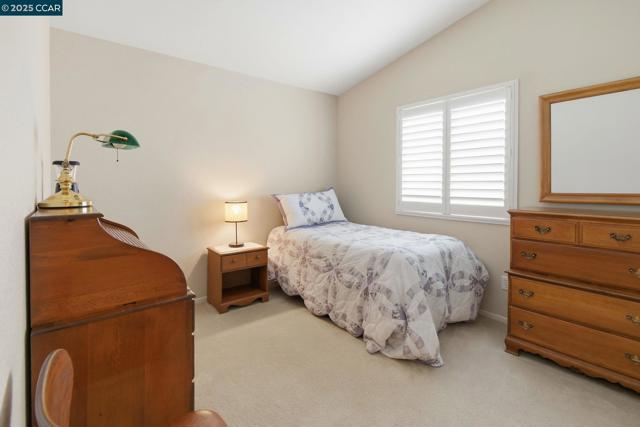 443 Mandarin Cir, Vacaville CA: https://media.crmls.org/mediaz/7ccfa004-21b9-4b62-b48b-0242380fcd85.jpg