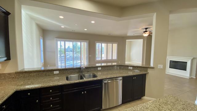 81451 Corte Pipilla, Indio CA: https://media.crmls.org/mediaz/7ccfbe4d-0790-4303-bd04-b03ee94852f4.jpg