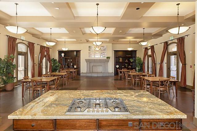1623 Gila Ct, Chula Vista CA: https://media.crmls.org/mediaz/7cd067b8-b10a-43d5-be33-294ebc7fef15.jpg