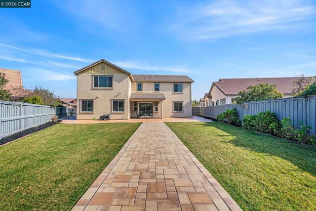 1553 S Perkins Place, Mountain House CA: https://media.crmls.org/mediaz/7cd10c55-5977-4687-a420-d54c77010d37.jpg