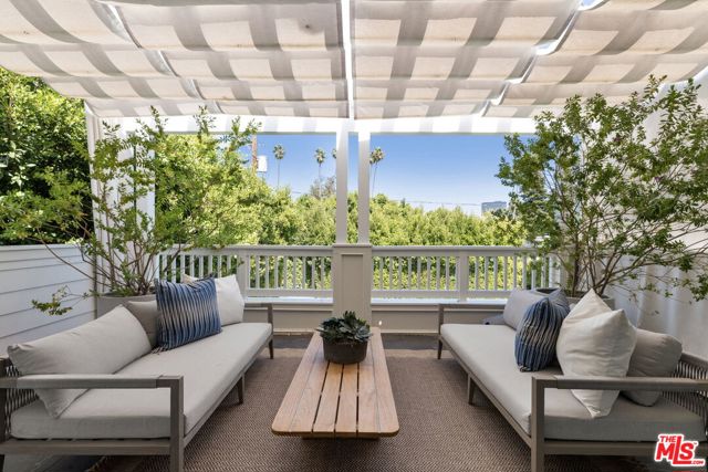 5 Bed Home for Sale in Los Angeles, California