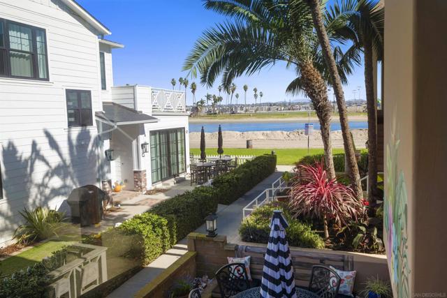 841 Pismo Ct, San Diego CA: https://media.crmls.org/mediaz/7cd2043f-7ca8-471b-9653-57505041a9fd.jpg