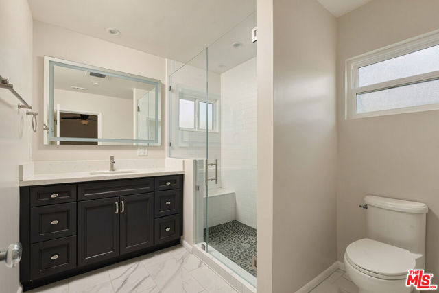 14212 Leadwell Street photo 17