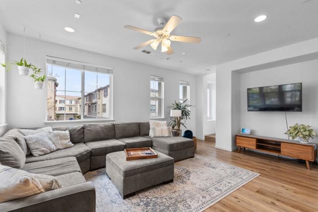 632 Moss Way, Hayward CA: https://media.crmls.org/mediaz/7cd27f95-a285-4eae-b2ec-fe07ab6b9453.jpg
