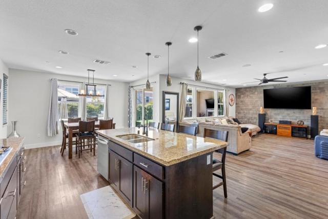 9850 Bobcat Court, Gilroy CA: https://media.crmls.org/mediaz/7cd33cbb-5fa5-4ed1-b163-81028f9a2d11.jpg