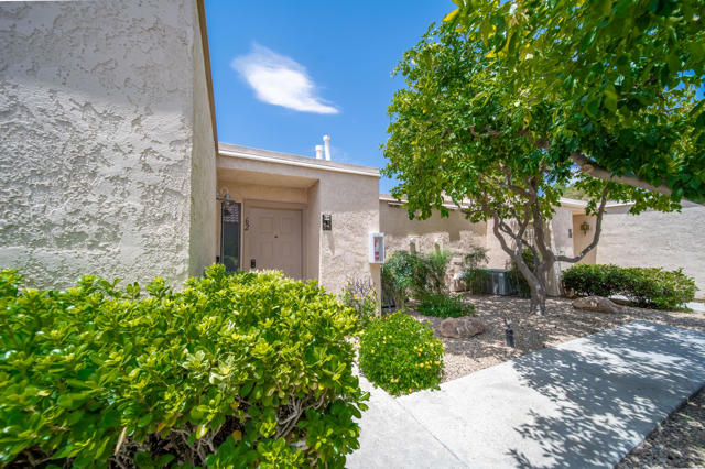 70100 Mirage Cove Drive, Rancho Mirage CA: https://media.crmls.org/mediaz/7cd43750-e8b0-40b5-a476-7bd255dced11.jpg