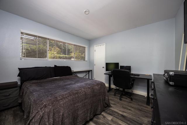 5700 Baltimore Dr, La Mesa CA: https://media.crmls.org/mediaz/7cd4796c-1327-4669-861f-8a281c41ef79.jpg