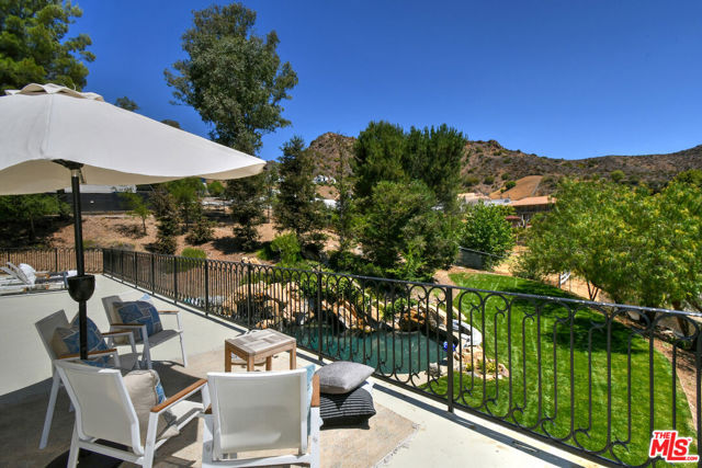 29677 Mulholland Highway, Agoura Hills CA: https://media.crmls.org/mediaz/7cd57c34-327f-4cb4-9ad0-5199bd1c92aa.jpg