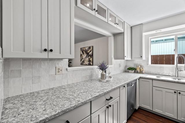 227 Center Avenue, Aptos CA: https://media.crmls.org/mediaz/7cd6aaef-2274-4d17-8b9a-2ab091d5dcad.jpg