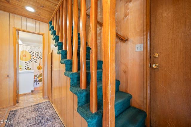 Detail Gallery Image 4 of 33 For 42390 Avalon Rd, Big Bear Lake,  CA 92315 - 3 Beds | 2/1 Baths