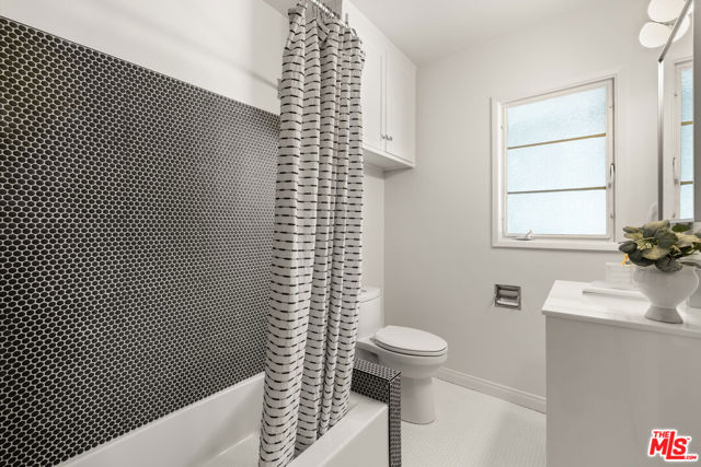 3848 Legion Lane, Los Angeles CA: https://media.crmls.org/mediaz/7cd7615e-aa21-43fb-a84b-5100477919f7.jpg