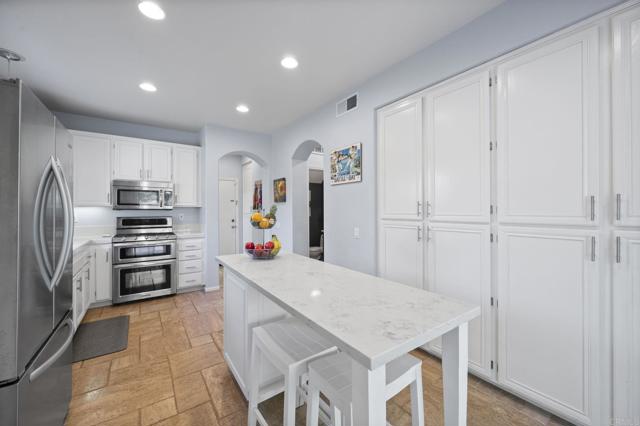 Detail Gallery Image 16 of 47 For 6010 Paseo Alameda, Carlsbad,  CA 92009 - 4 Beds | 2 Baths