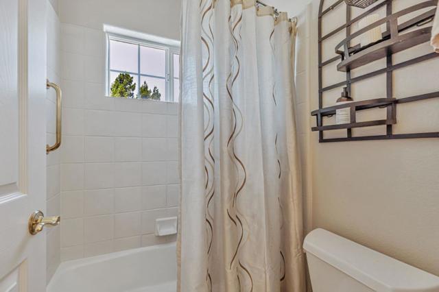 1152 Little River Drive, Hollister CA: https://media.crmls.org/mediaz/7cd7ef0d-0669-4867-84f3-efb27570845f.jpg