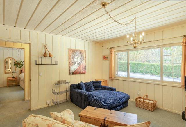 53 Southbank Road, Carmel Valley CA: https://media.crmls.org/mediaz/7cd8489c-42c1-41b5-98c2-787d6247b43c.jpg