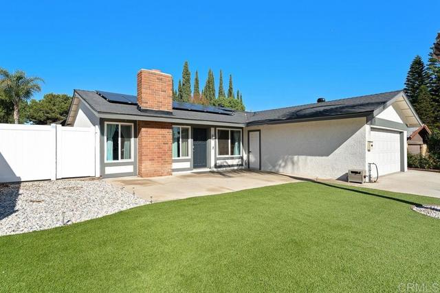 Detail Gallery Image 3 of 48 For 927 Cottonwood Ct, Corona,  CA 92879 - 5 Beds | 2 Baths