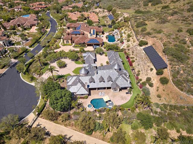 14460 Cheyenne Trl, Poway CA: https://media.crmls.org/mediaz/7cd9eada-7c8c-429b-b02b-b029c2259182.jpg