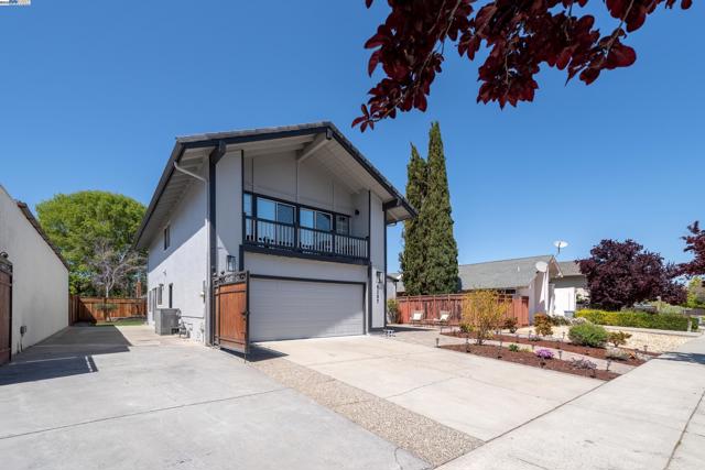 6287 Mountford Dr, San Jose CA: https://media.crmls.org/mediaz/7cdae263-ecba-4764-94e5-036a1a4537c5.jpg