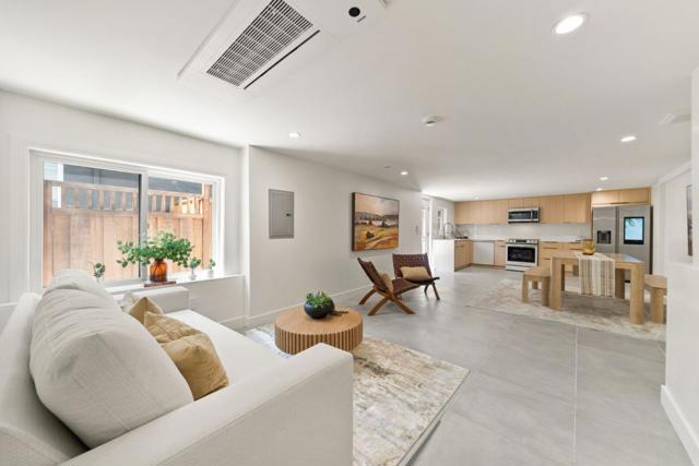 1025 Walnut Street, San Carlos CA: https://media.crmls.org/mediaz/7cdb3ed3-f719-4ba1-bdde-833a81437d4e.jpg