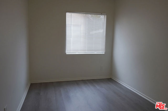 1526 W 83rd Street, Los Angeles CA: https://media.crmls.org/mediaz/7cdc0856-aeef-4080-a27d-7d748e58d1b7.jpg