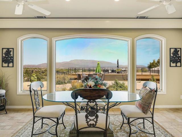 31755 Rancho Vista Road, Temecula CA: https://media.crmls.org/mediaz/7cdc9c40-740c-4f15-9227-87f75bfa25db.jpg