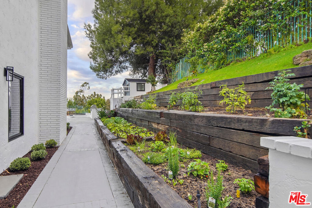 MLS #26786405 image #33