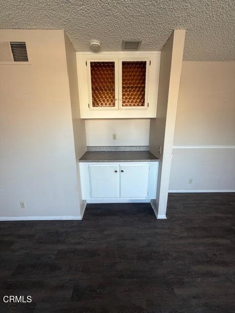 Detail Gallery Image 9 of 16 For 9488 El Cajon St, Ventura,  CA 93004 - 2 Beds | 2 Baths