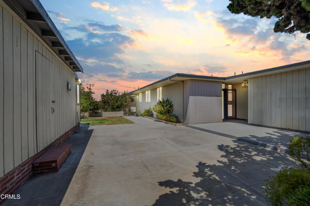 47 Grandview Circle, Camarillo CA: https://media.crmls.org/mediaz/7cdee148-45d9-4d0b-bf04-1b0da6a4ddbd.jpg