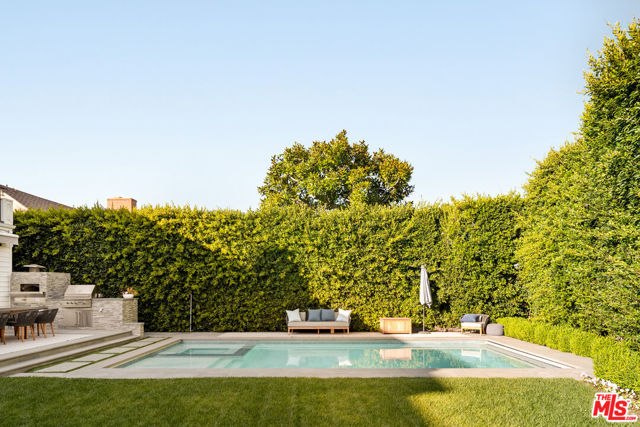 1232 Corsica Drive, Pacific Palisades CA: https://media.crmls.org/mediaz/7cdfcb06-ec55-4897-854e-621052d74463.jpg