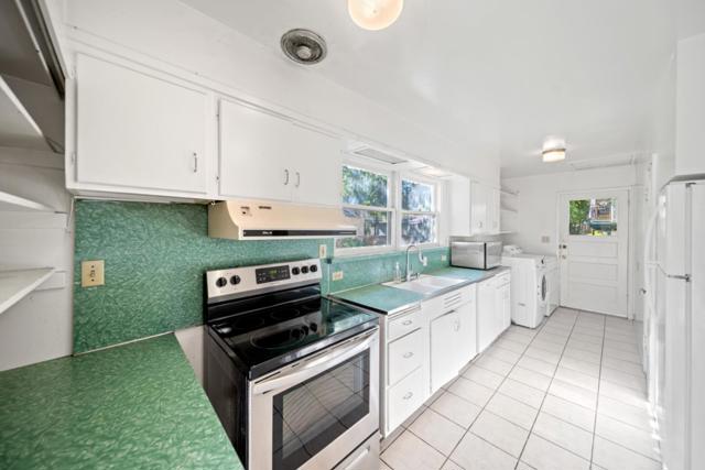 Image 7 of 28 For 250 Mariposa Avenue