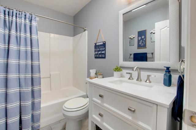 2171 Spruce Drive, Hollister CA: https://media.crmls.org/mediaz/7cdff6be-61a0-4a3e-b262-0f8f32ce71ef.jpg