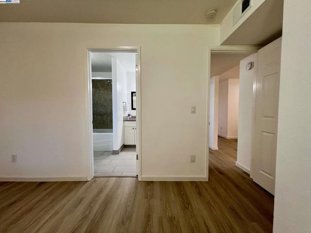 3287 Shadow Park Pl, San Jose CA: https://media.crmls.org/mediaz/7ce10367-6f4a-42a8-9f25-a1c71a9570eb.jpg
