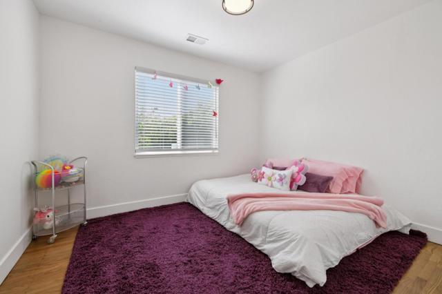1304 Alicante Drive, Pacifica CA: https://media.crmls.org/mediaz/7ce1fb1f-2d0d-481b-9e70-0617bb0c9cec.jpg