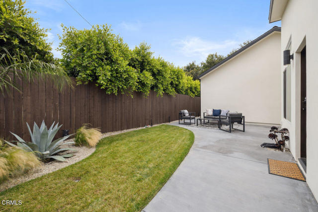 2711 2715 Dawson Avenue, Ventura CA: https://media.crmls.org/mediaz/7ce2b3c2-8e95-41ff-87a8-43770d67e5c0.jpg