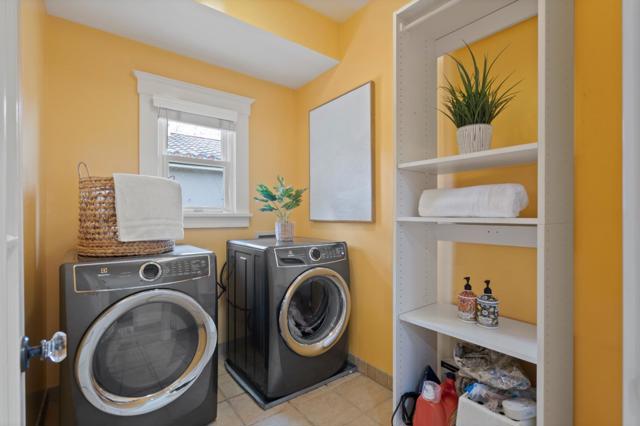633 Morse Street, San Jose CA: https://media.crmls.org/mediaz/7ce2f93b-e0d7-4620-97e6-eff04dd4f27c.jpg