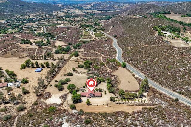 25861 E Old Julian Hwy, Ramona CA: https://media.crmls.org/mediaz/7ce3eef6-ce22-4e9f-8cac-44829ccb108a.jpg