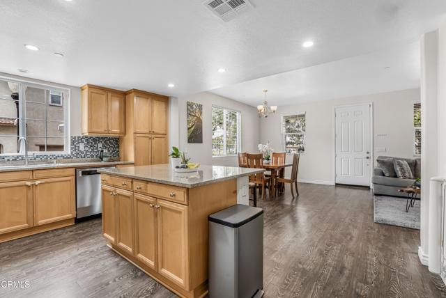 Detail Gallery Image 48 of 48 For 646 Green River St, Oxnard,  CA 93036 - 3 Beds | 2/1 Baths