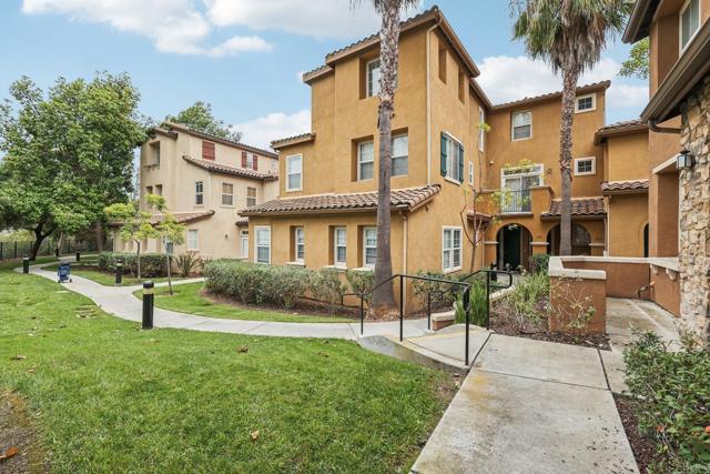 782 Anchor, San Diego CA: https://media.crmls.org/mediaz/7ce4a678-5f03-4816-ab8b-863df5056418.jpg