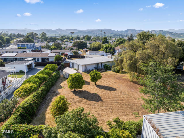 796 S Saticoy Avenue, Ventura CA: https://media.crmls.org/mediaz/7ce4f847-a434-4601-b549-c4014b9e76c8.jpg