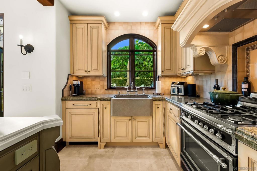 730 Stratford Ct - photo 11