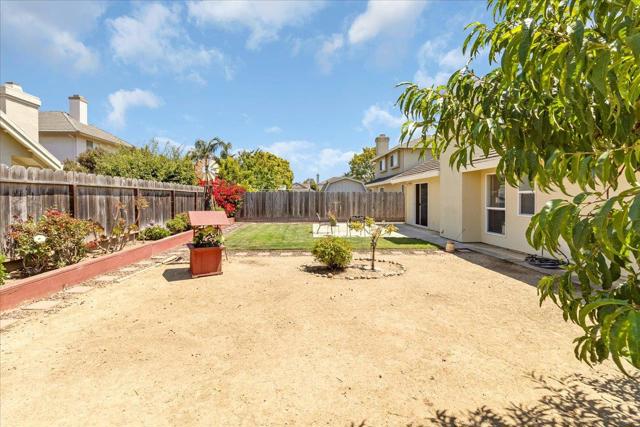 329 Westminster Drive, Salinas CA: https://media.crmls.org/mediaz/7ce569a9-992a-4a6b-b09f-c4d7ab0e7fa5.jpg