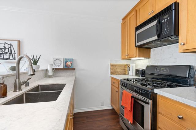 Detail Gallery Image 7 of 33 For 2652 a St #L,  San Diego,  CA 92102 - 1 Beds | 1 Baths