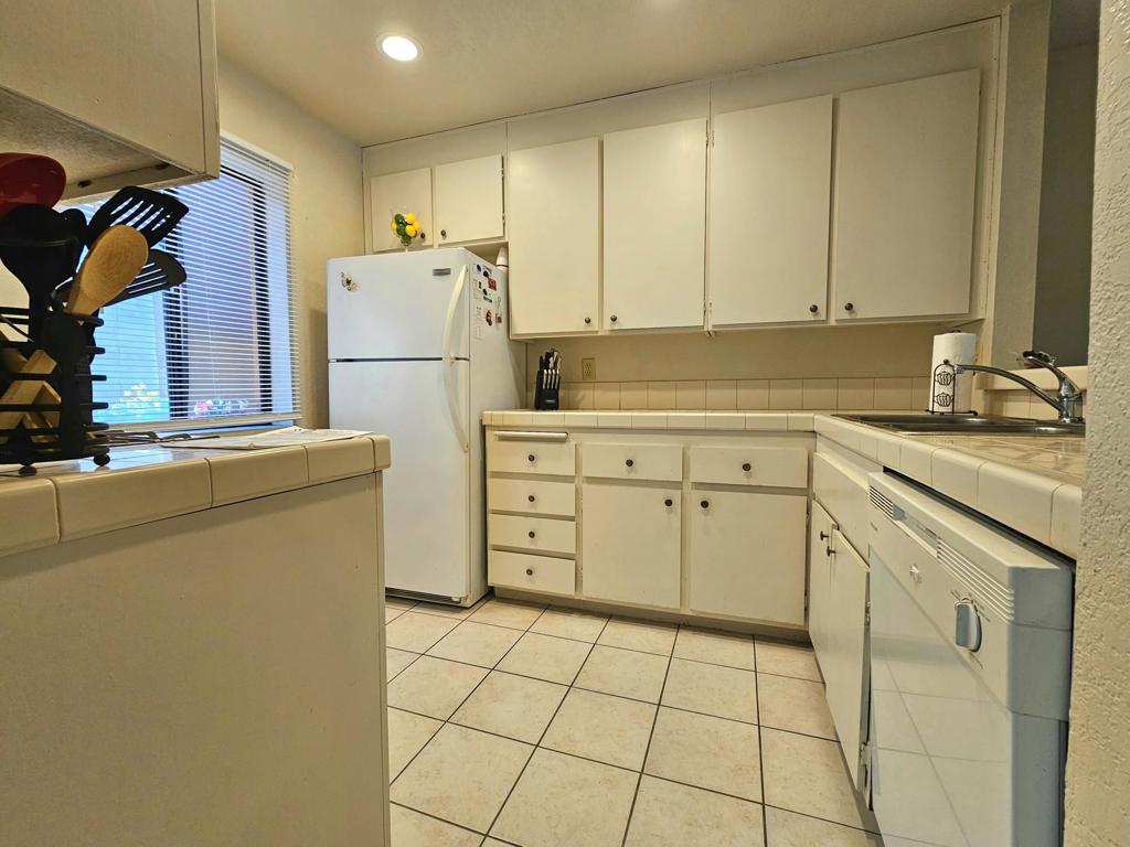 MLS #219135198DA image #3