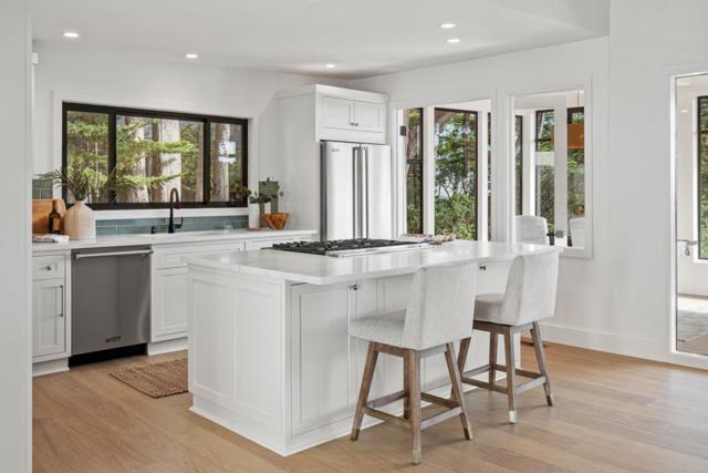 4171 Sunset Lane, Pebble Beach CA: https://media.crmls.org/mediaz/7ce63976-f082-46bf-bf46-48863abf7844.jpg