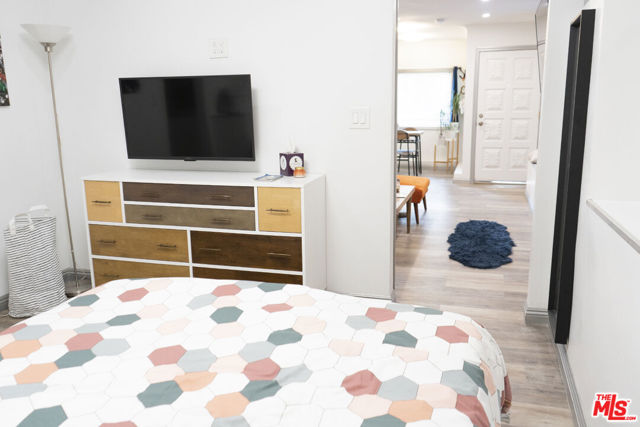 346 Laveta Terrace photo 8