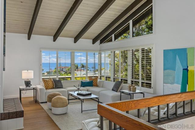 335 Fern Glen, La Jolla CA: https://media.crmls.org/mediaz/7ce6a011-16fe-45d3-b22a-31da24b051ef.jpg