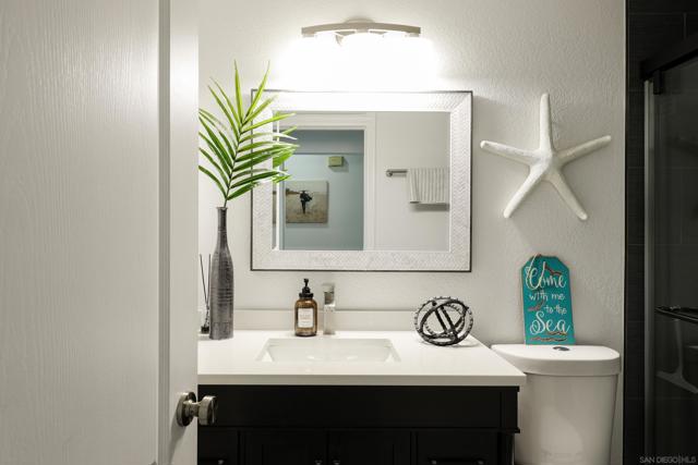 11370 Camino Playa Cancun, San Diego CA: https://media.crmls.org/mediaz/7ce80ea0-e30c-460c-9e7b-7b646fc948cc.jpg