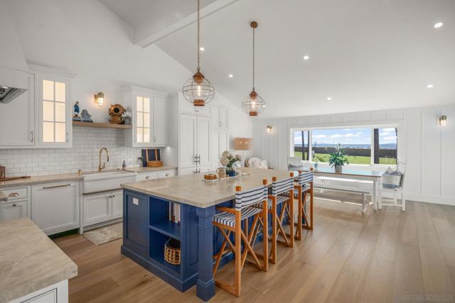 24 Bahama Bend, Coronado CA: https://media.crmls.org/mediaz/7ce8eb45-9252-41c6-a663-278e0358cdd2.jpg